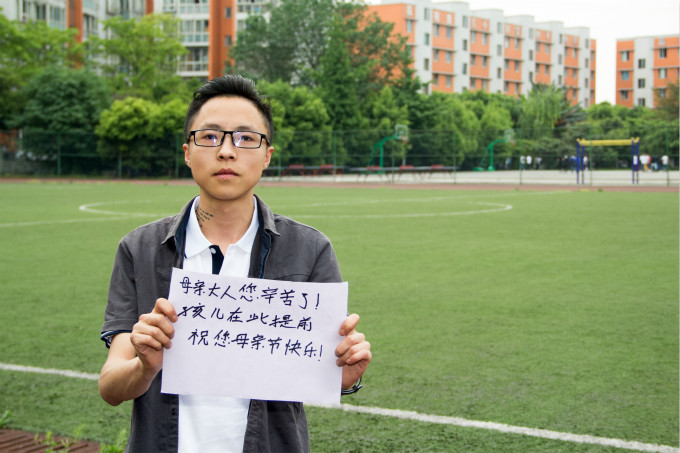在母親節(jié)來臨之際，他們有些話想對母親說