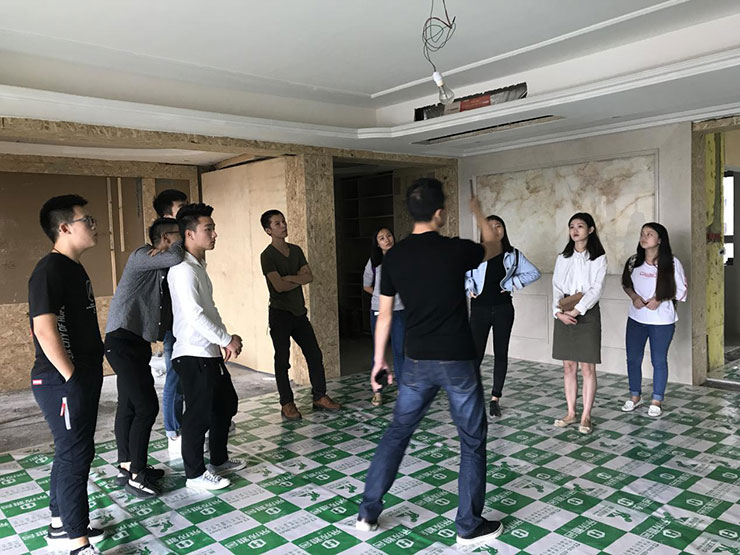 名企參觀行——從實(shí)戰(zhàn)出發(fā)，提高動(dòng)手能力