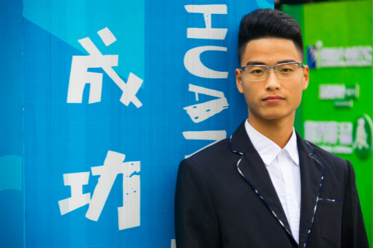 如果你遇見過(guò)四川新華,其他學(xué)校都變成將就
