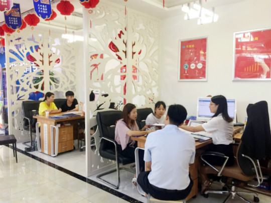 新生故事| 追夢的路上,姐妹攜手走進四川新華