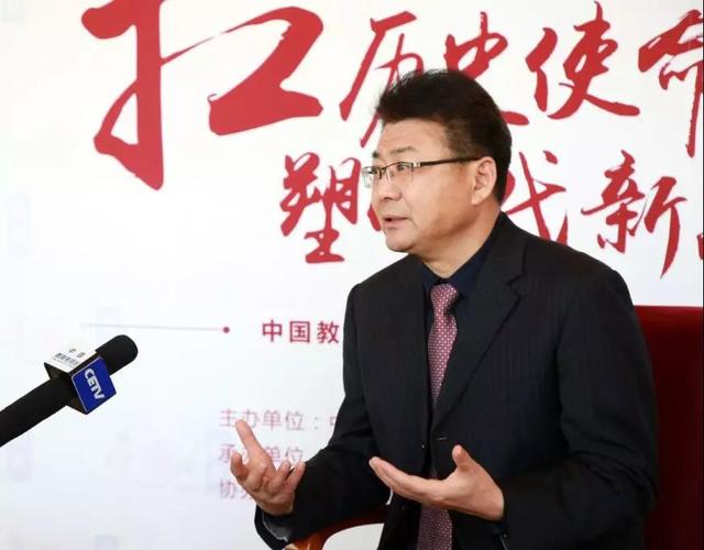 新華教育集團(tuán)榮膺2018年度“綜合實力突出教育集團(tuán)”