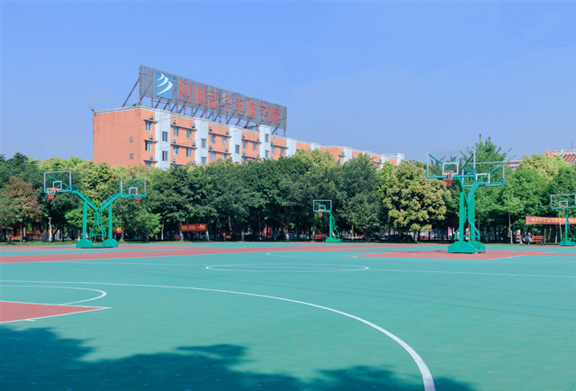輟學(xué)路上，重拾希望與未來(lái)不期而遇