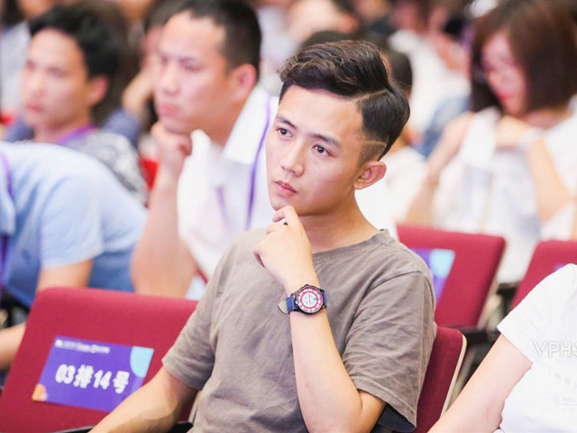 就業(yè)學(xué)子——鄭杰文