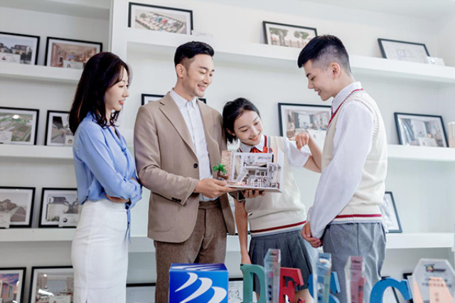 好學校不怕比較，學互聯(lián)網(wǎng)技術就來四川新華