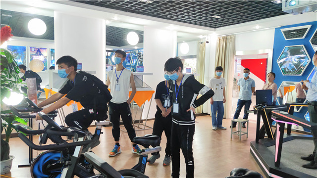 5?1嗨學季|四川新華五一試學體驗營火爆開營!