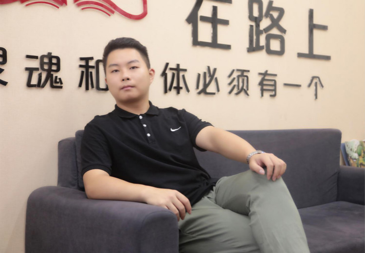 新華17歲CEO 捐贈(zèng)10萬元支援家鄉(xiāng)抗疫