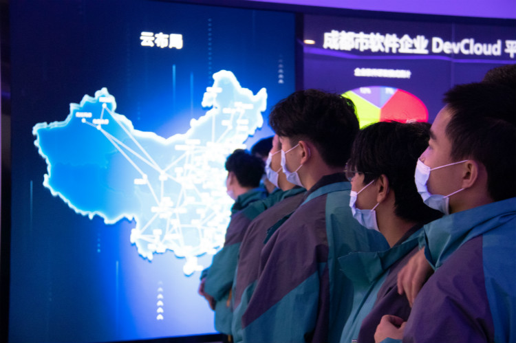  華為研學(xué)游，職場(chǎng)干貨學(xué)不停!