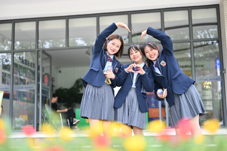 肩負(fù)職教強(qiáng)國(guó)重任,新華電腦學(xué)校升級(jí)“五項(xiàng)能力”培養(yǎng)互聯(lián)網(wǎng)高技能人才