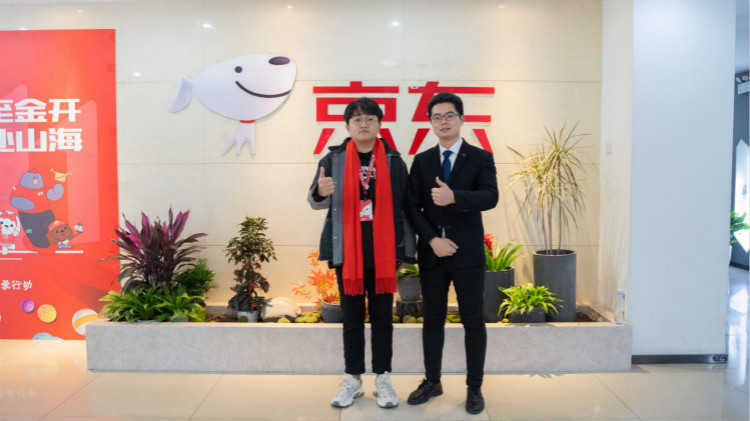 為什么來(lái)新華電腦學(xué)校學(xué)習(xí)名企定制班？