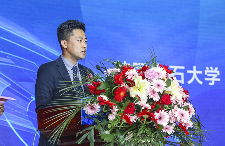 新華2021年六大產(chǎn)教融合實(shí)訓(xùn)基地升級暨高技能人才培英工程啟動(dòng)儀式