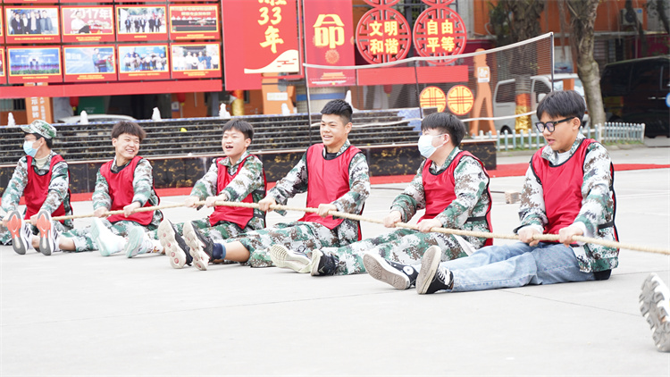 超然!新生軍訓(xùn)——團(tuán)隊(duì)訓(xùn)練賽