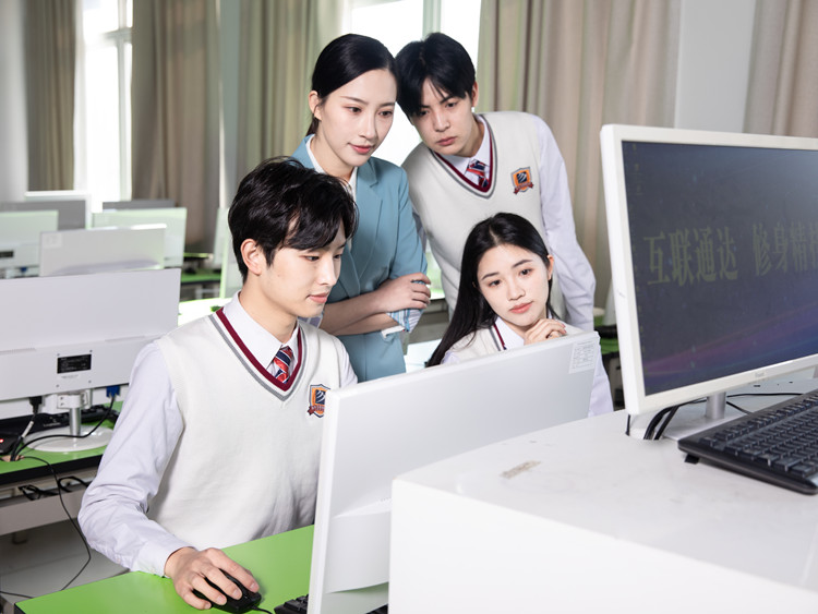 清華教授帶團(tuán)隊3D打印一棟住宅只花20多萬,相關(guān)設(shè)計人才備受關(guān)注