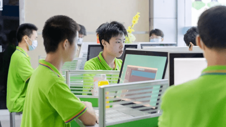 擔(dān)心中考失利？建議提前擇校，做兩手準(zhǔn)備