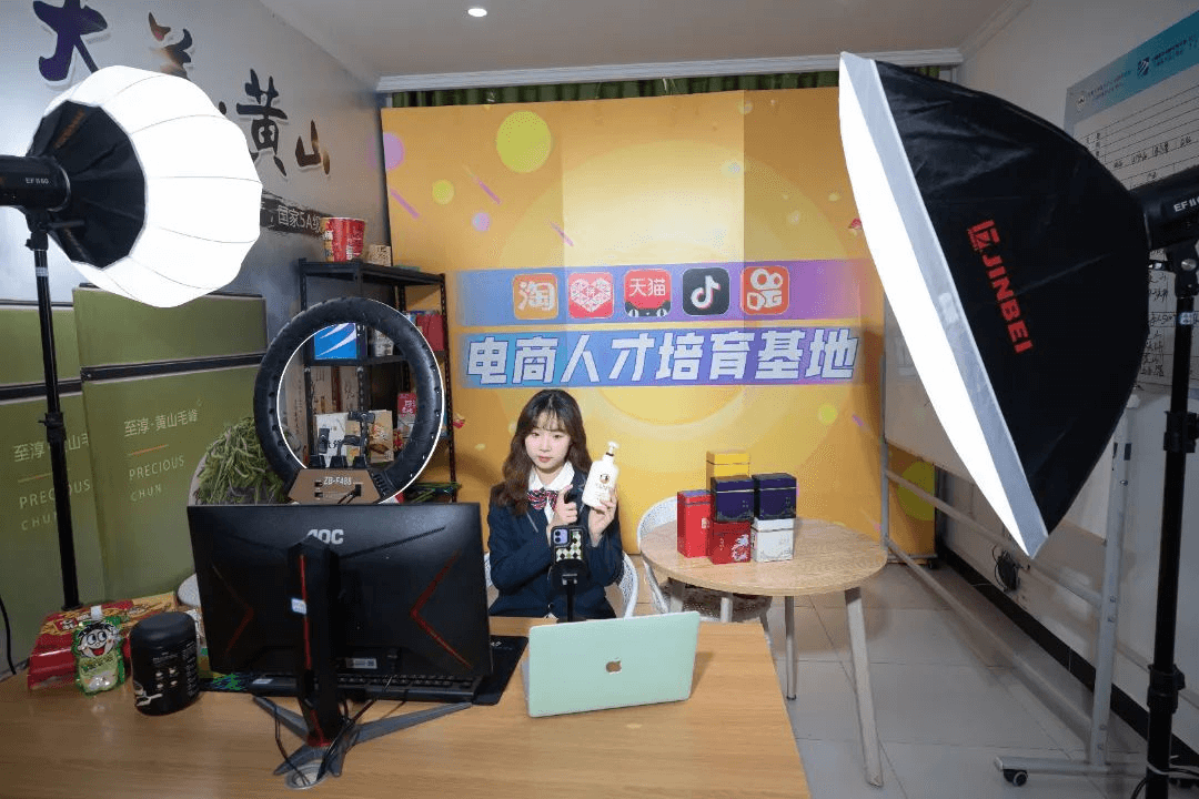 英雄不問出處！職教學(xué)子同樣能站上全球競技場