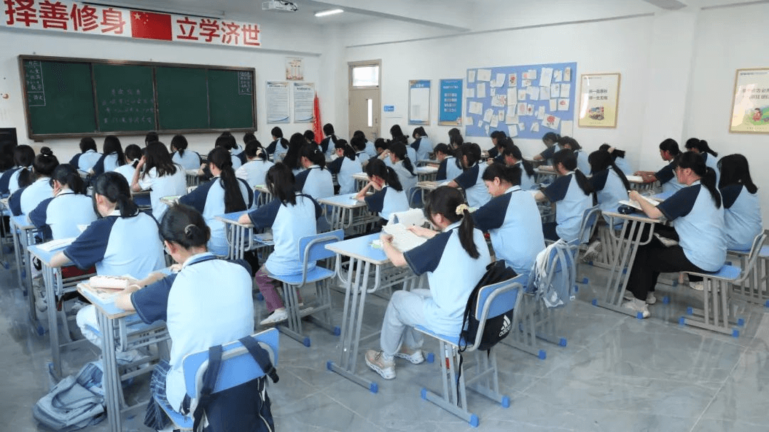 高分讀職校，職業(yè)教育真的越來(lái)越火了！
