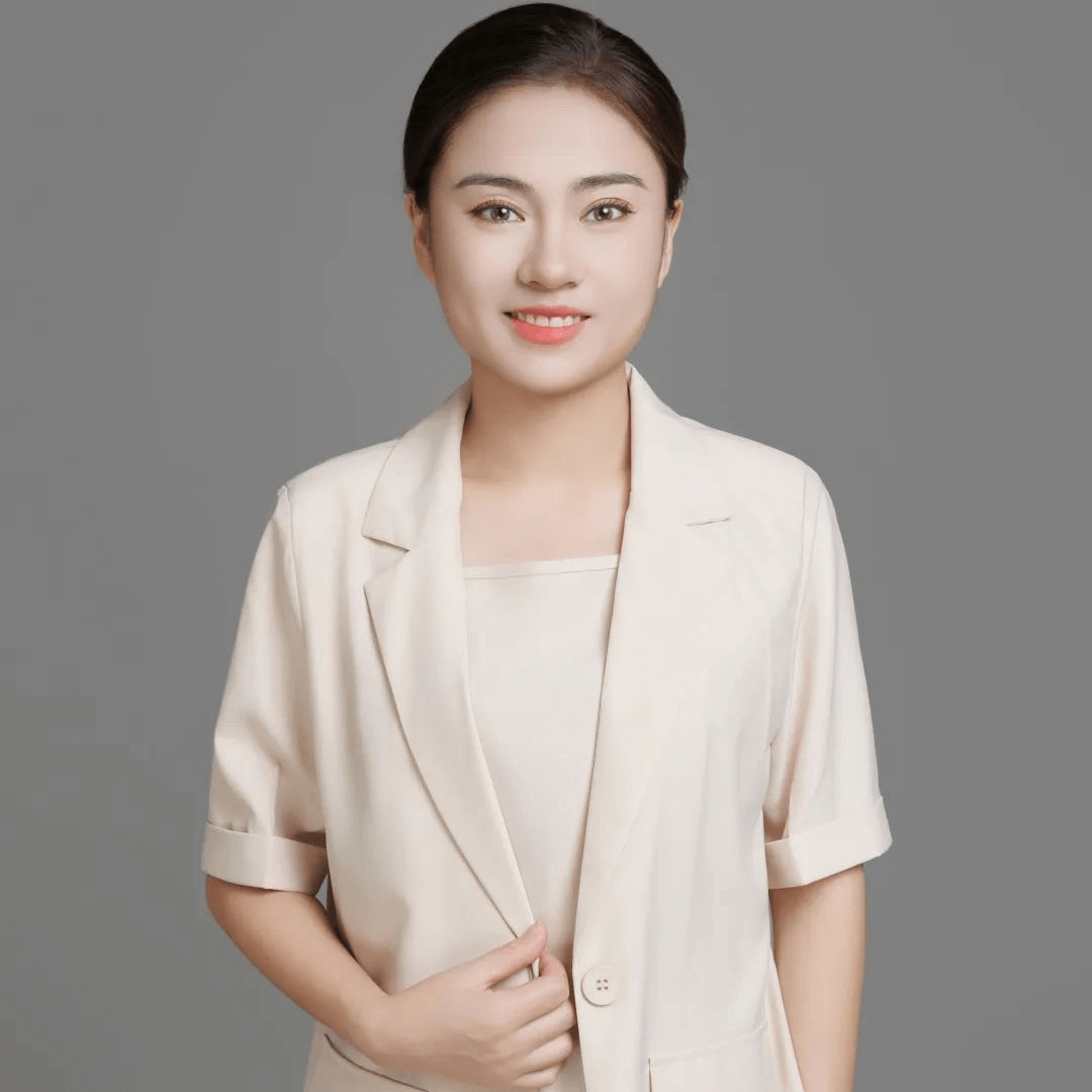 成都新華高級(jí)乘務(wù)與行政管理專業(yè)模擬面試圓滿收官