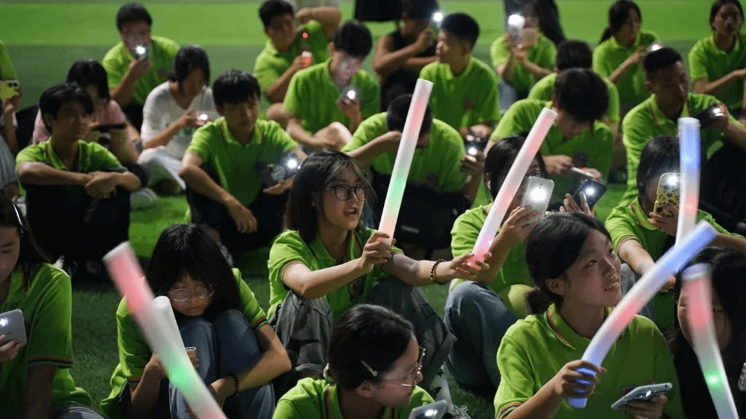致小萌新們~成都新華的一點(diǎn)“xin”意請(qǐng)查收