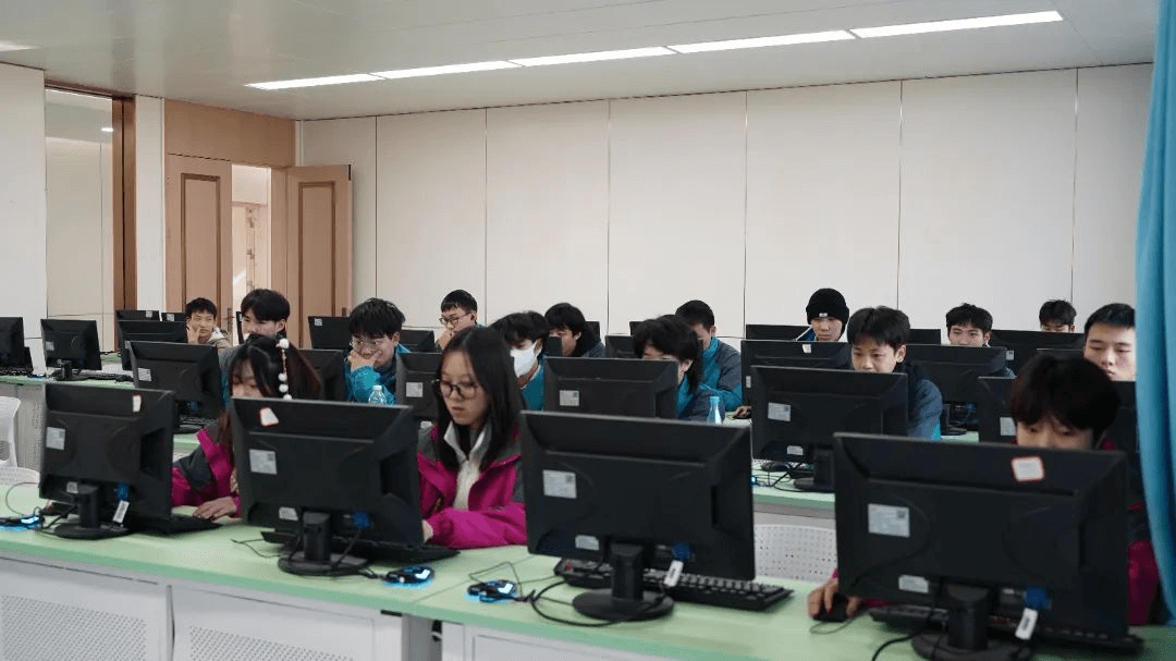 開學一個月，新華學子的校園生活是什么樣的呢