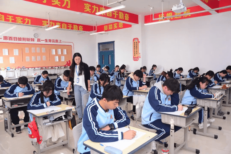 新華熱點(diǎn) | 中職畢業(yè)生如何升學(xué)？